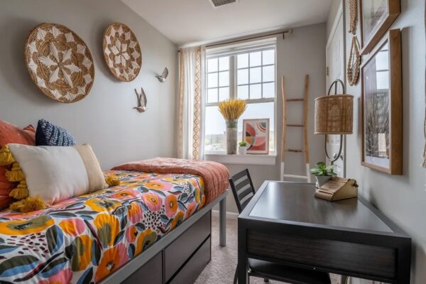 p1741637_photogallery_spinner place model unit-28