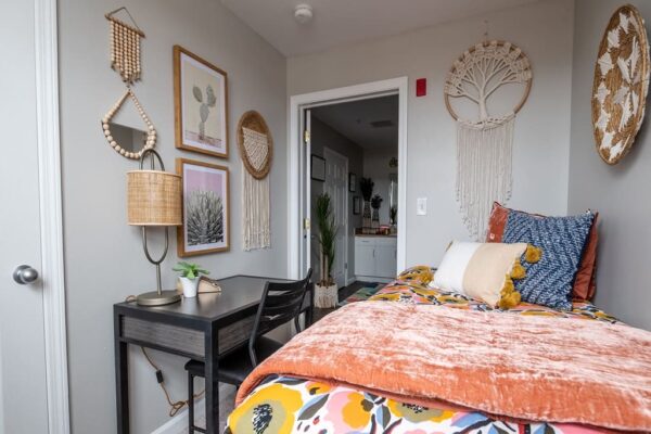 p1741637_photogallery_spinner place model unit-29
